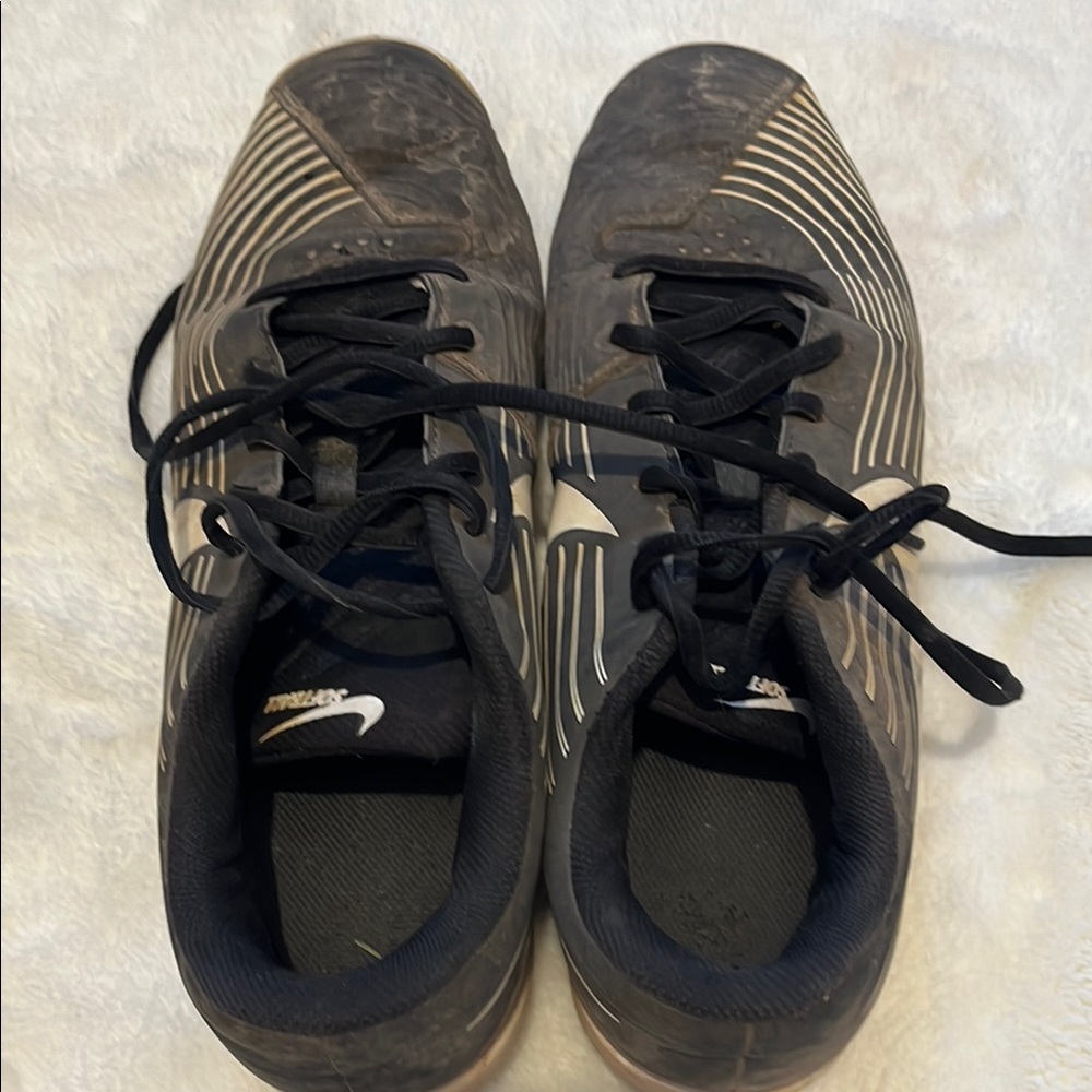 Nike Black and White Athletic Shoes